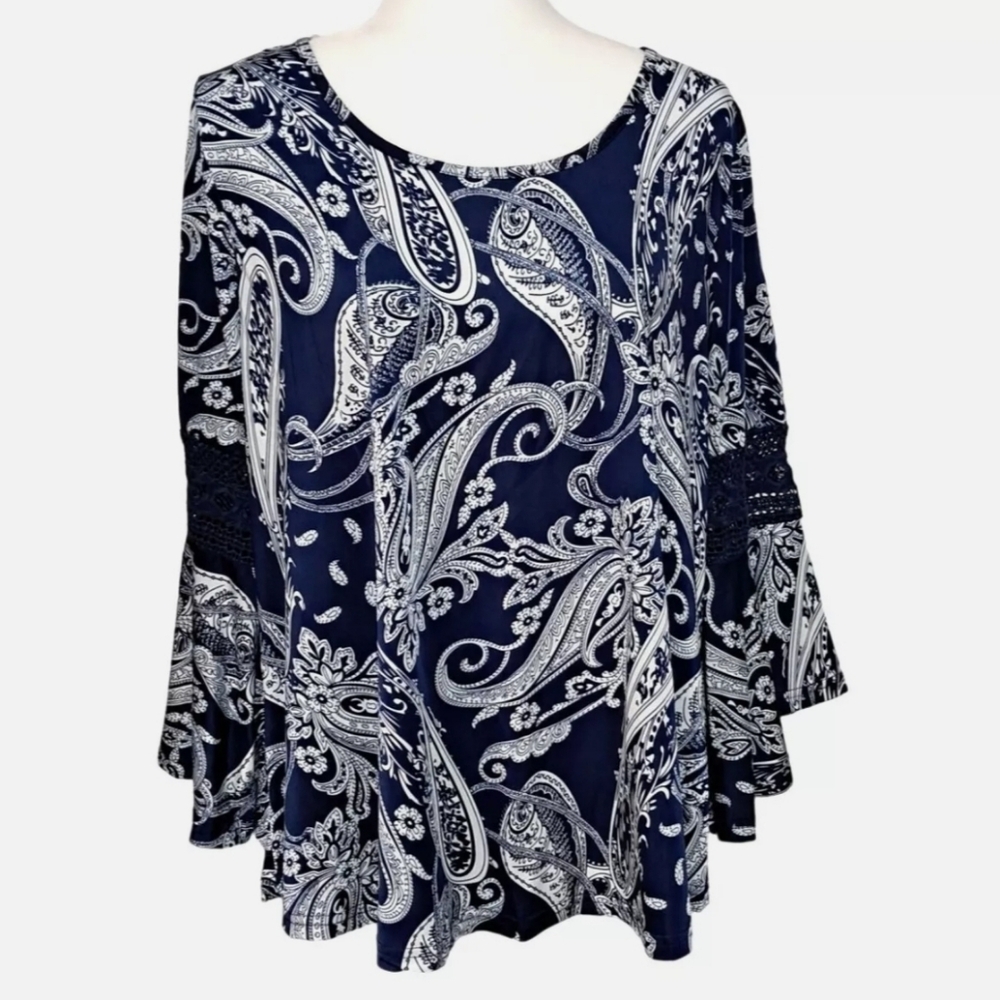 NWT Fringe Benefits 3X Blue & White Paisley Bell Sleeve Plus Size Top